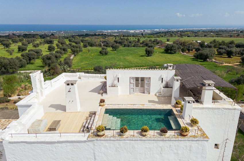 Masseria Petrarolo countryside estate with swiming pool