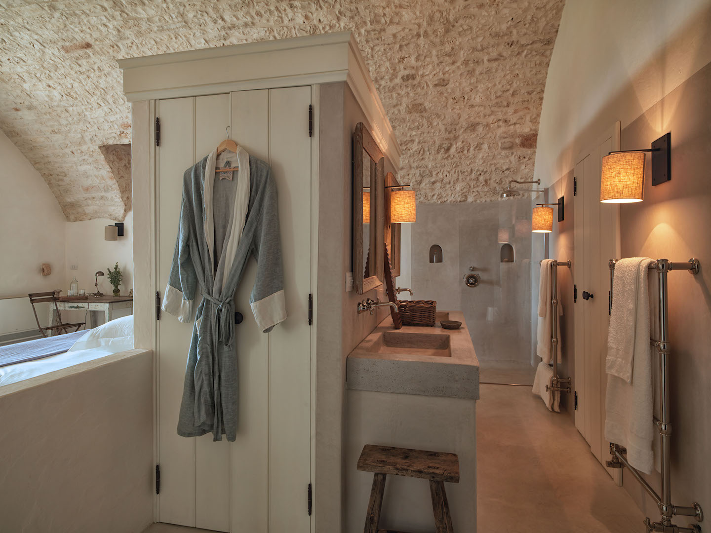 Salle de bains Valentino le soir