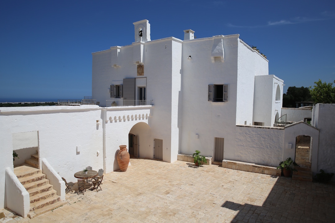 Maison principale et cour