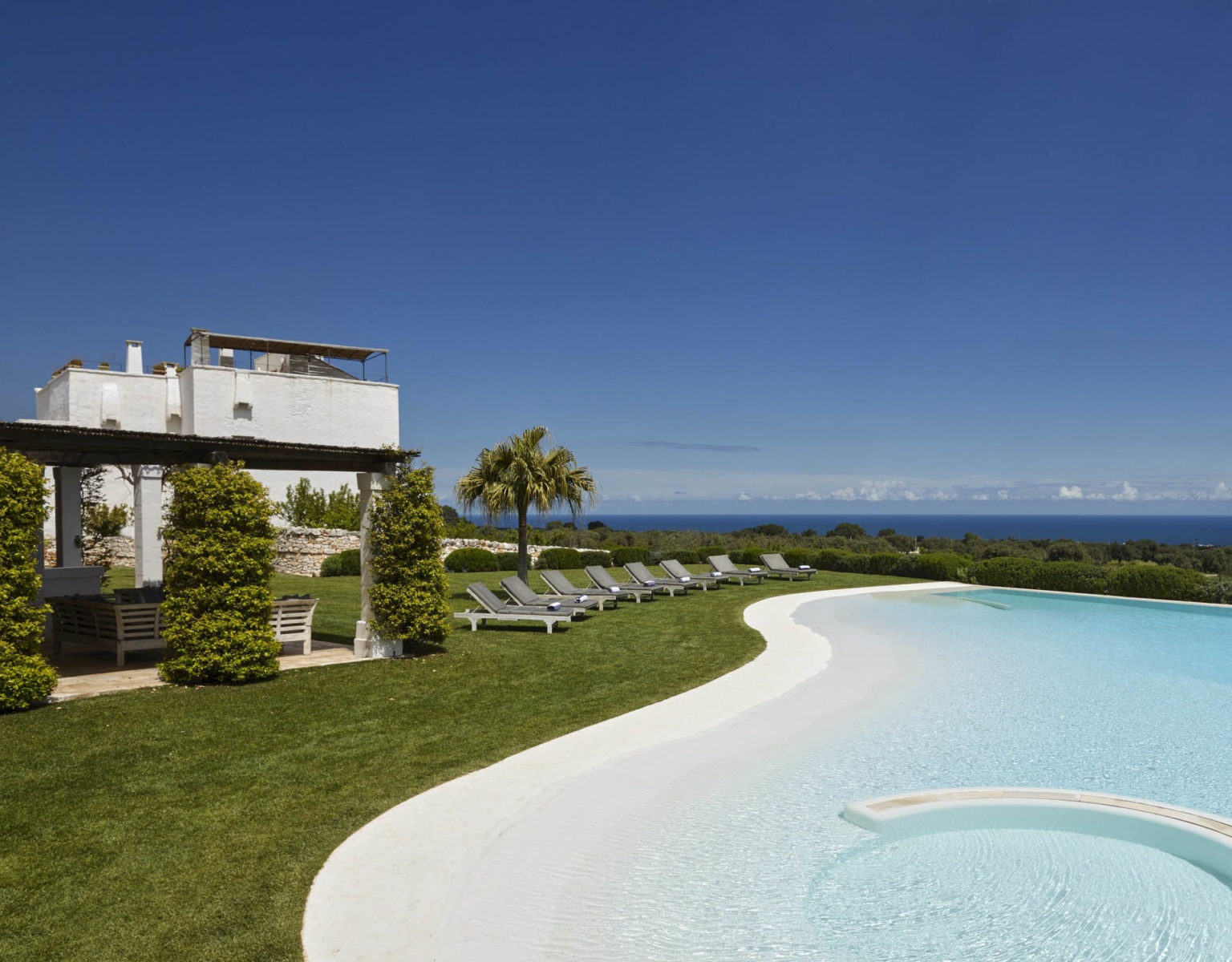 Petrarolo swimming pool surrounded by gardens