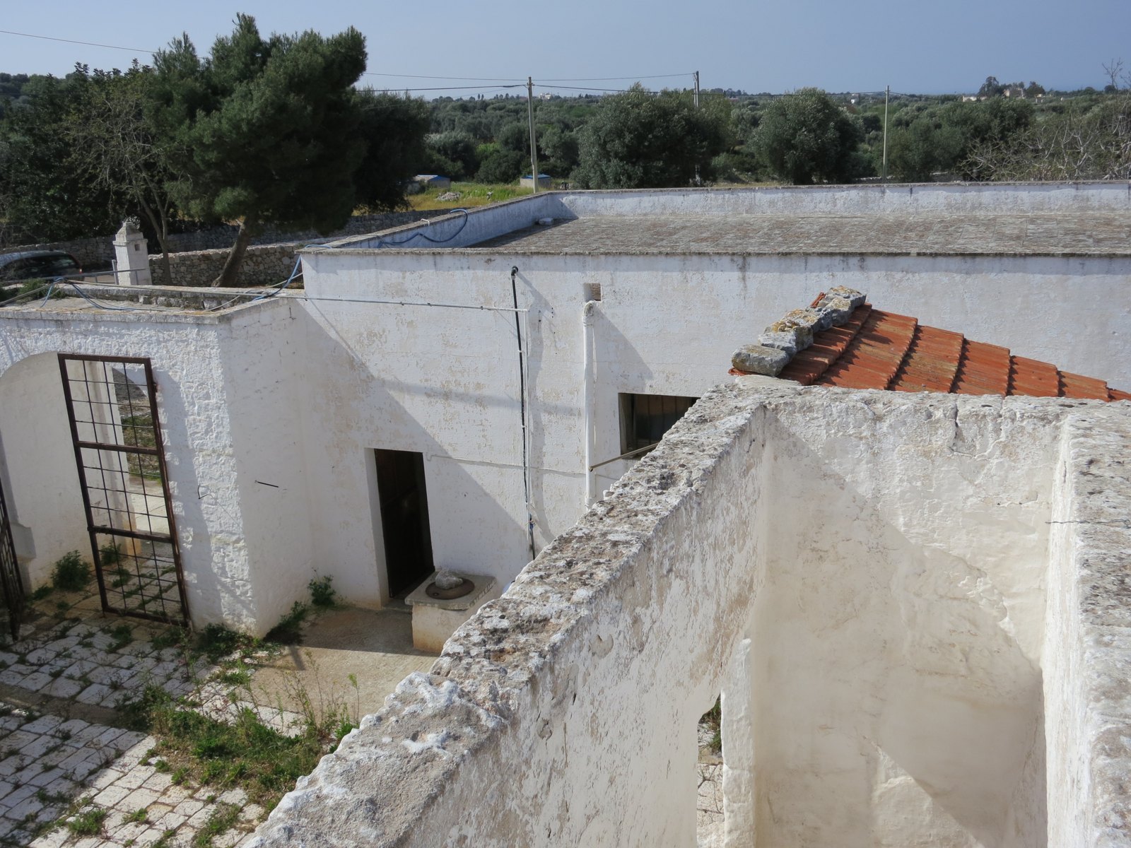 La cour supérieure before or during restoration